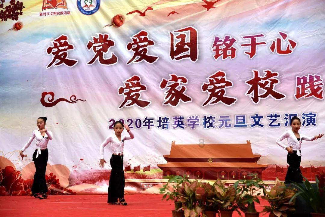 【两会·词解】罗丰代表:夯实要素 提升业态 让织金洞景区更有吸引力